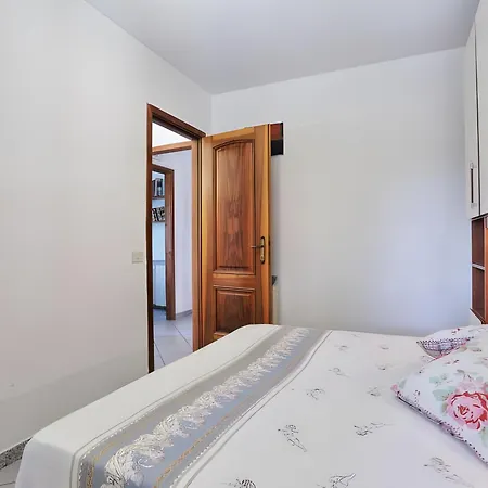 Tramonto Apartment *